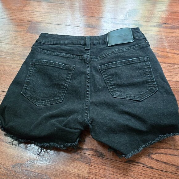 True Religion Jenny Curvy Mid Rise Super Skinny Cutoff Jean Shorts Black 27 - Picture 4 of 4